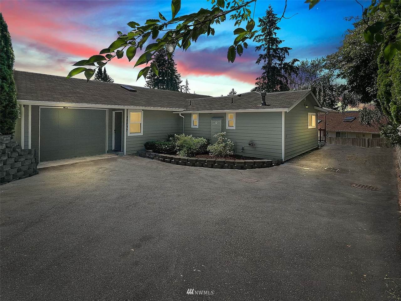 16637 89th Street - Photo 1