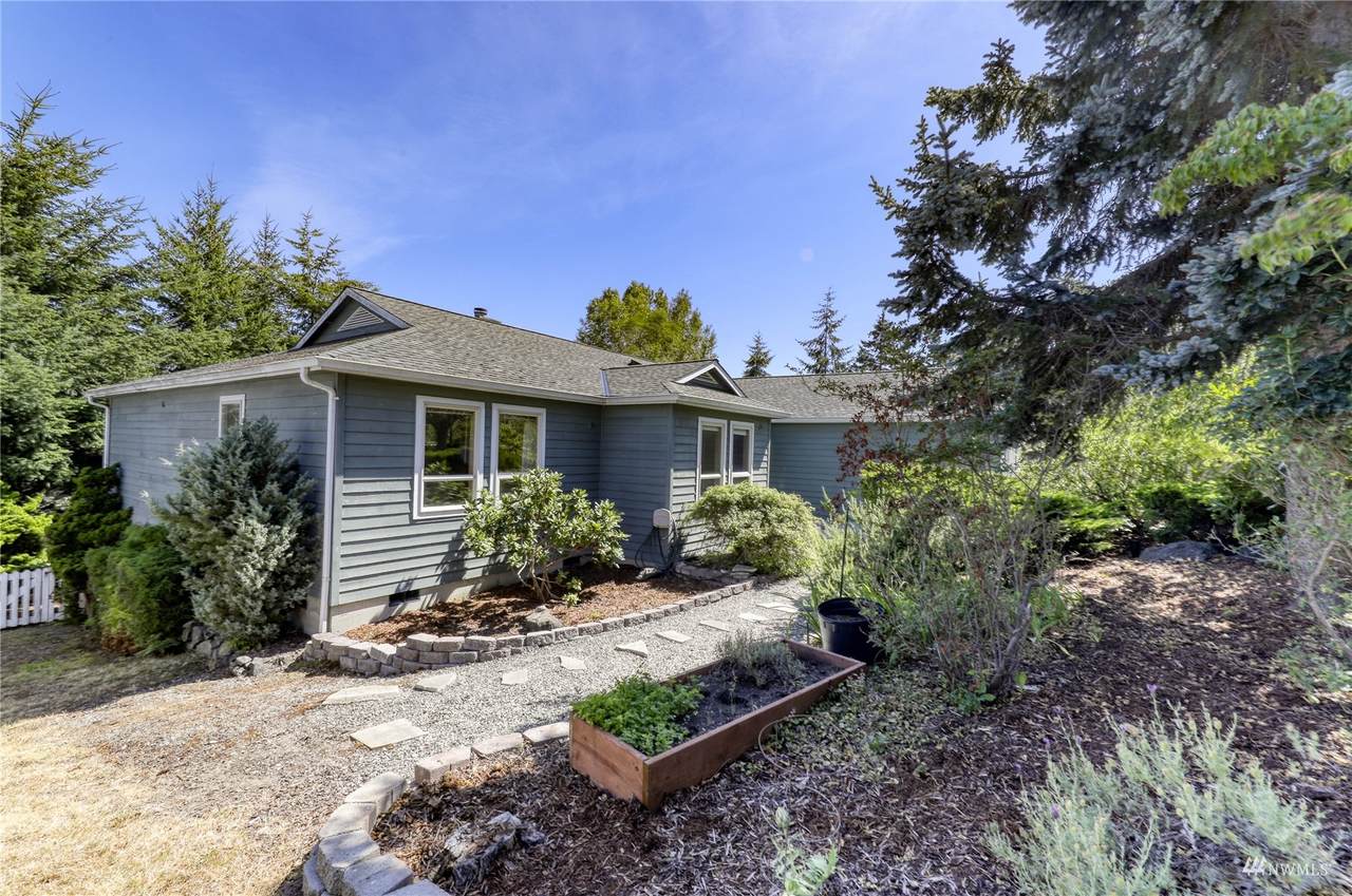 1201 Hill Place - Photo 1