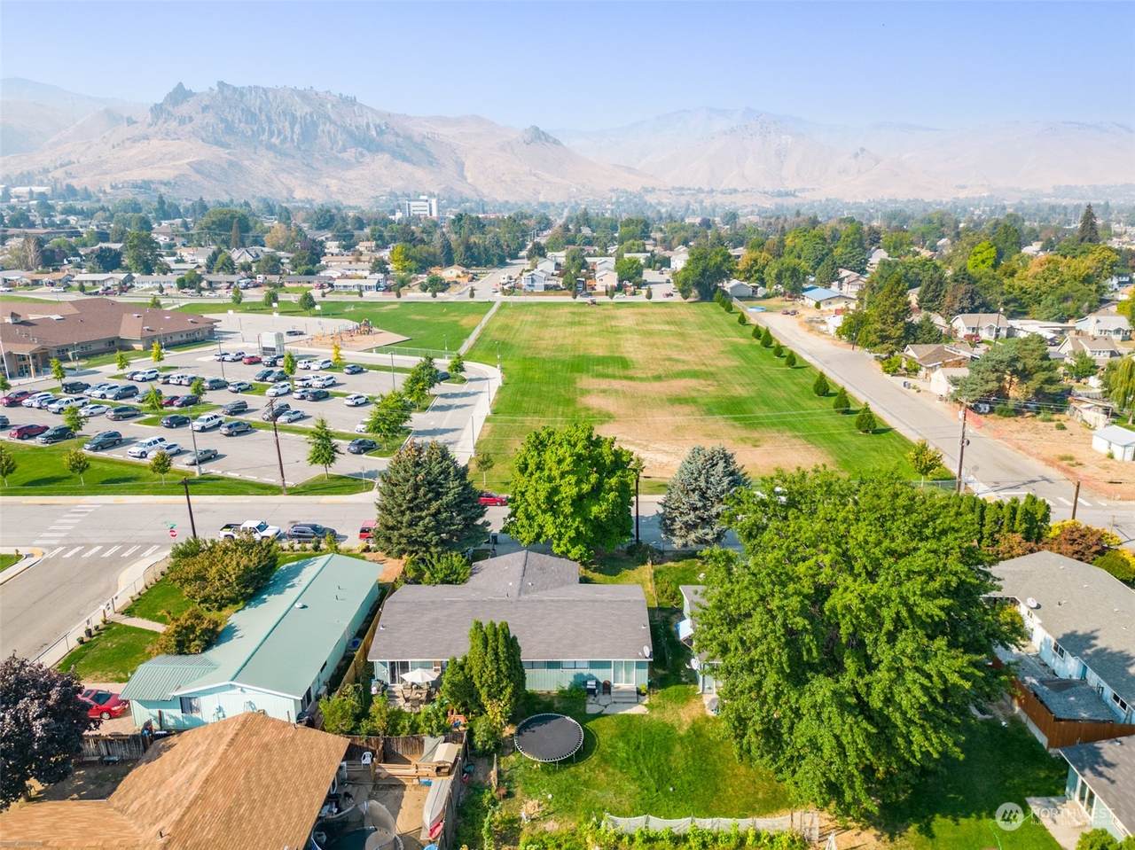 1107 Methow Street - Photo 1
