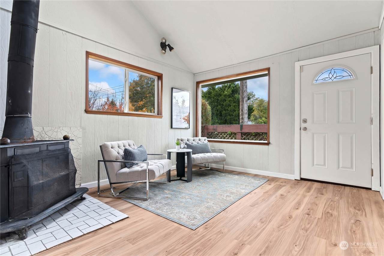418 31st Avenue - Photo 1