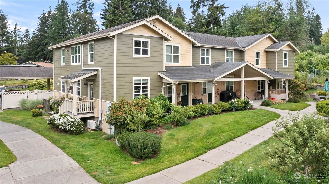 7701 Beacon Place - Photo 1
