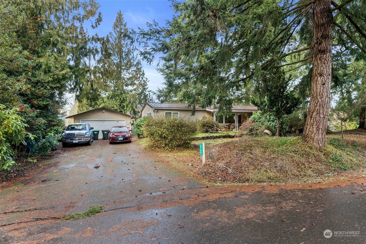 2700 Vantage Avenue - Photo 1