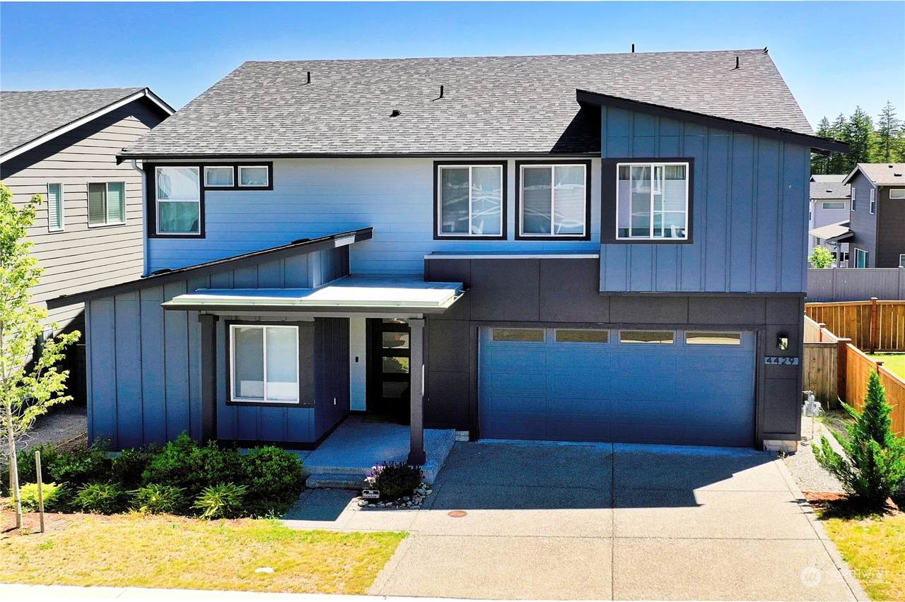 4429 Hibiscus Circle - Photo 1