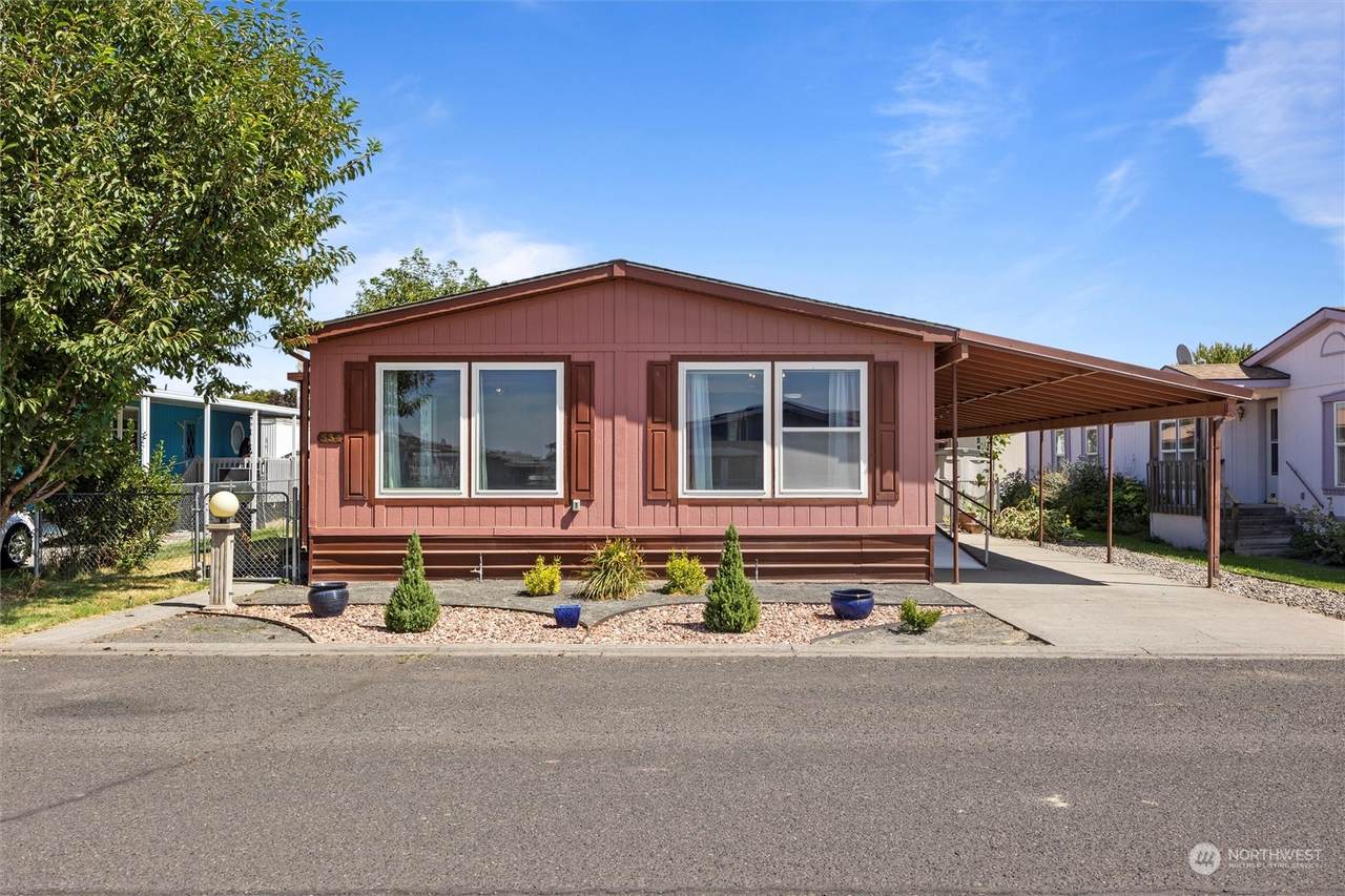 534 Fleetwood Avenue - Photo 1