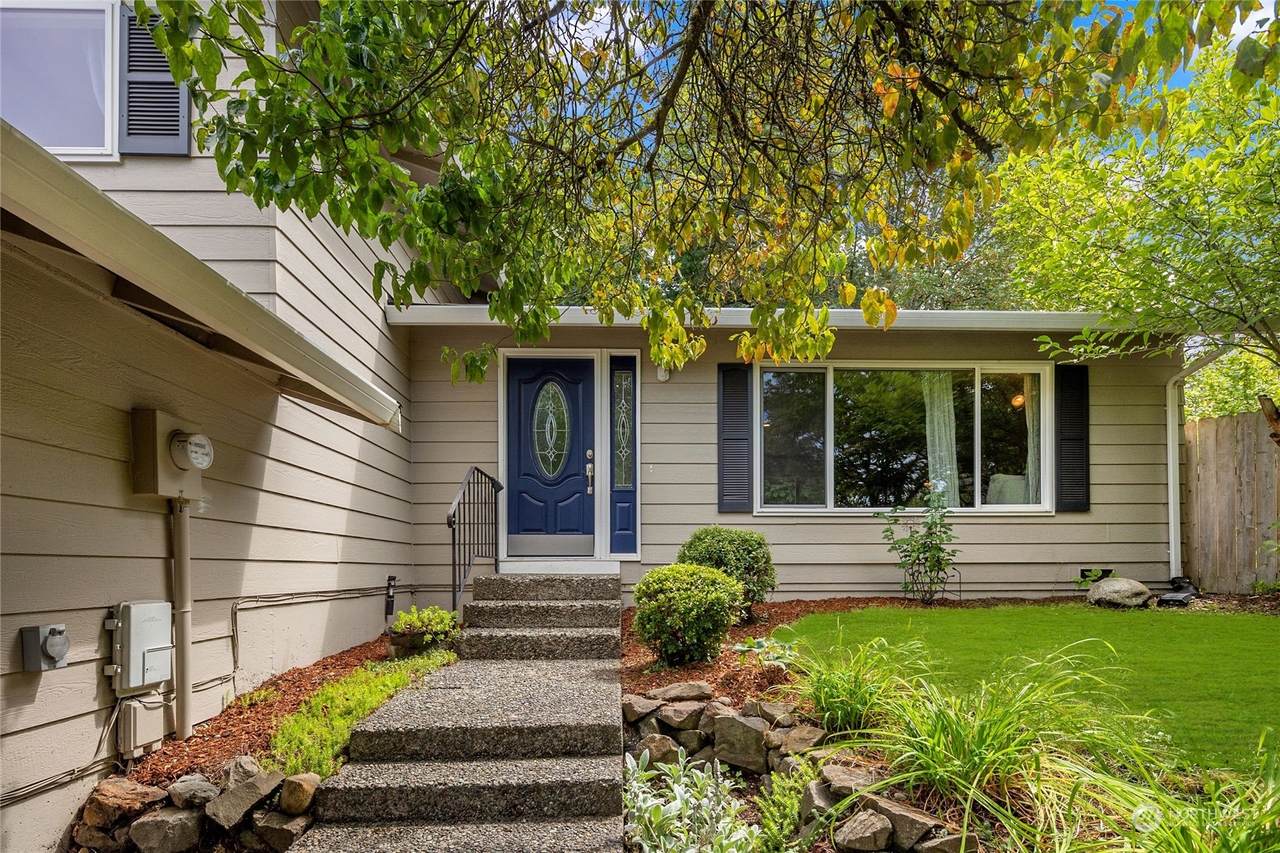 19118 130th Ave Se - Photo 1