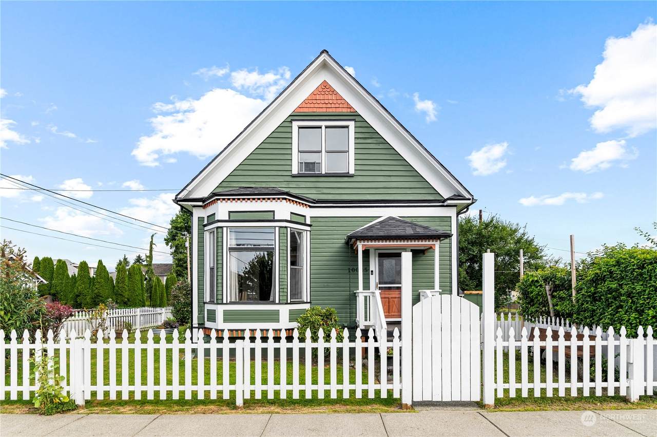 10025 271st Street - Photo 1