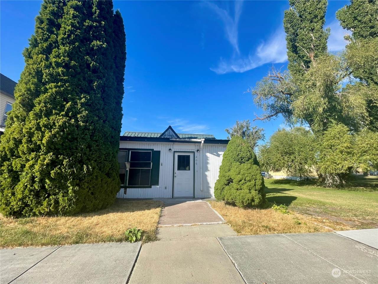 206 Main Street - Photo 1