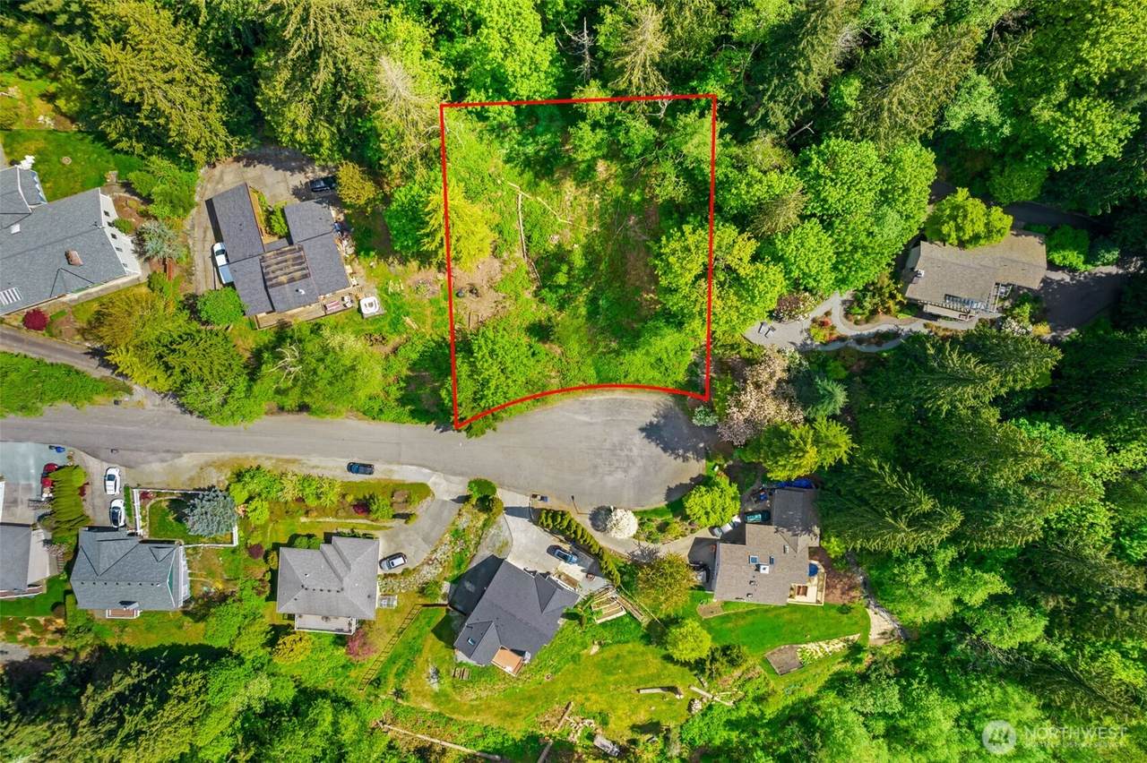 2312 Crosby Drive - Photo 1