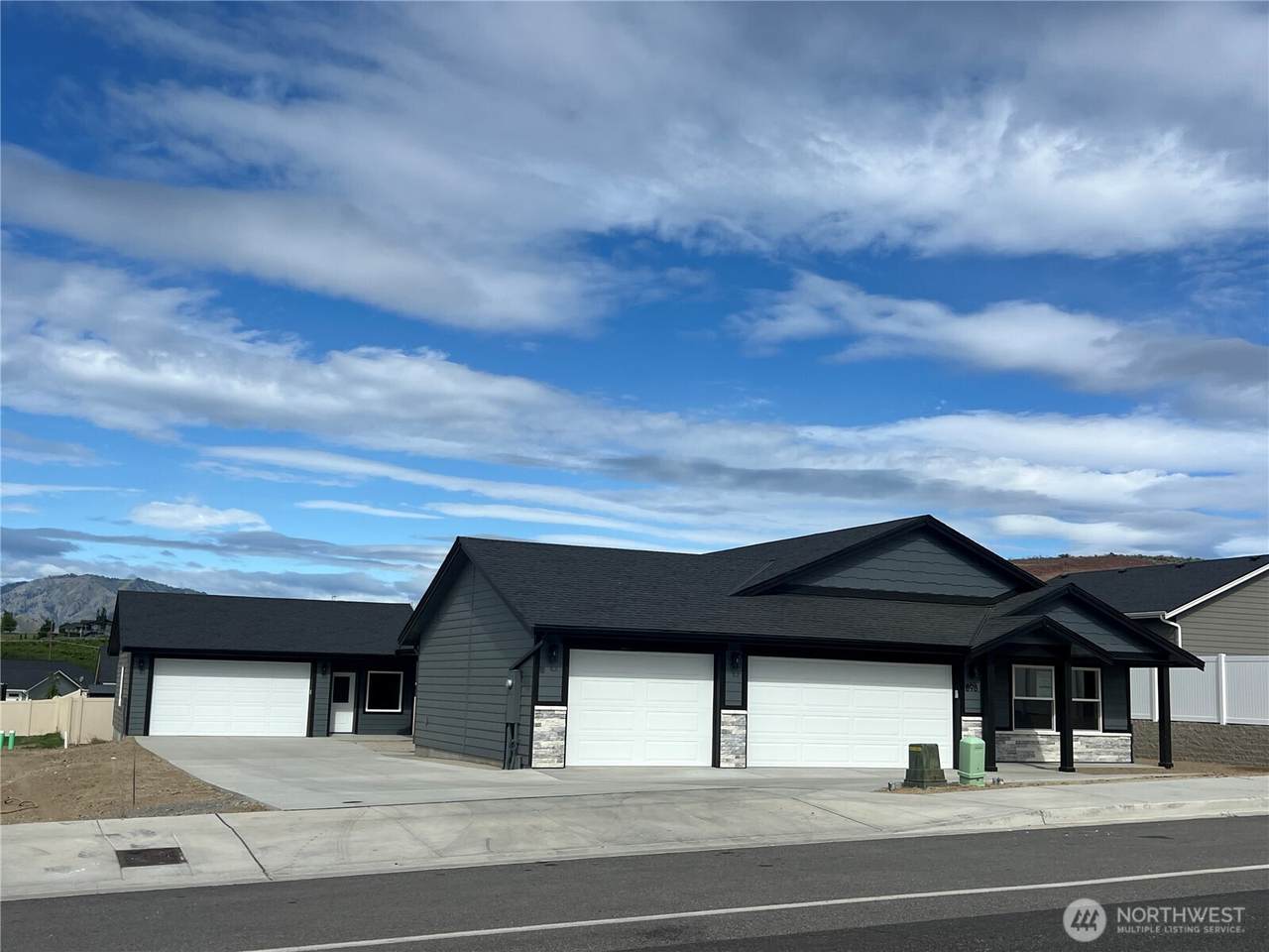 898 Nile Avenue - Photo 1