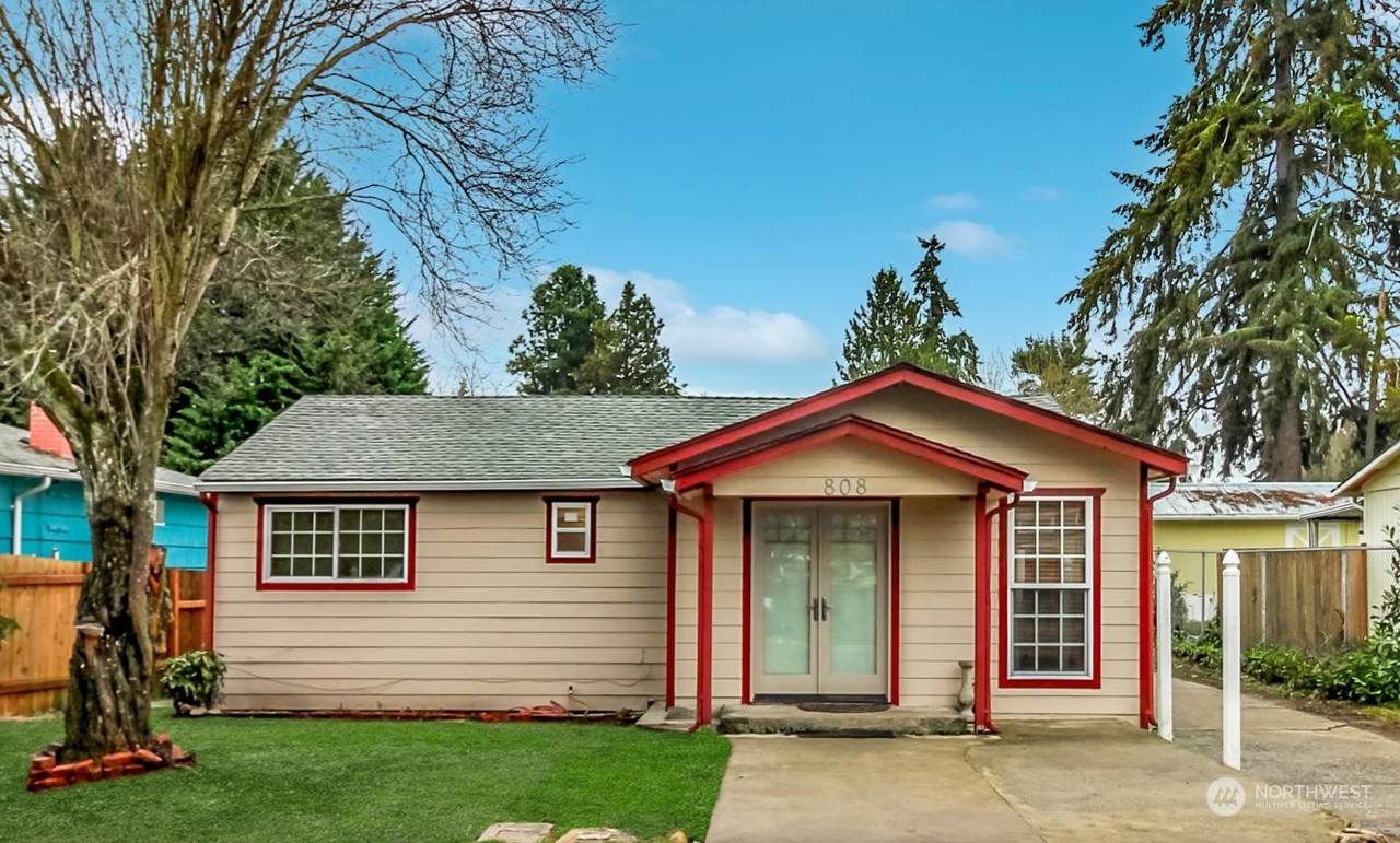 808 Lafayette Street - Photo 1