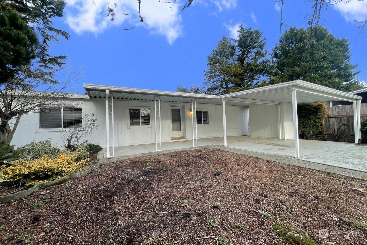 375 Union Avenue - Photo 1