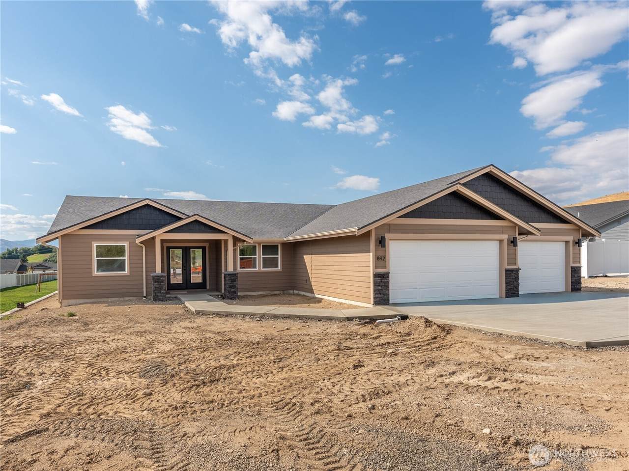 892 Nile Avenue - Photo 1