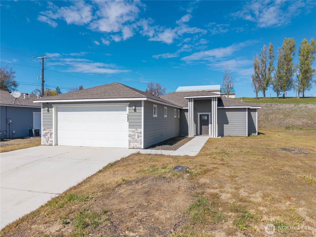 352 Davis Street - Photo 1