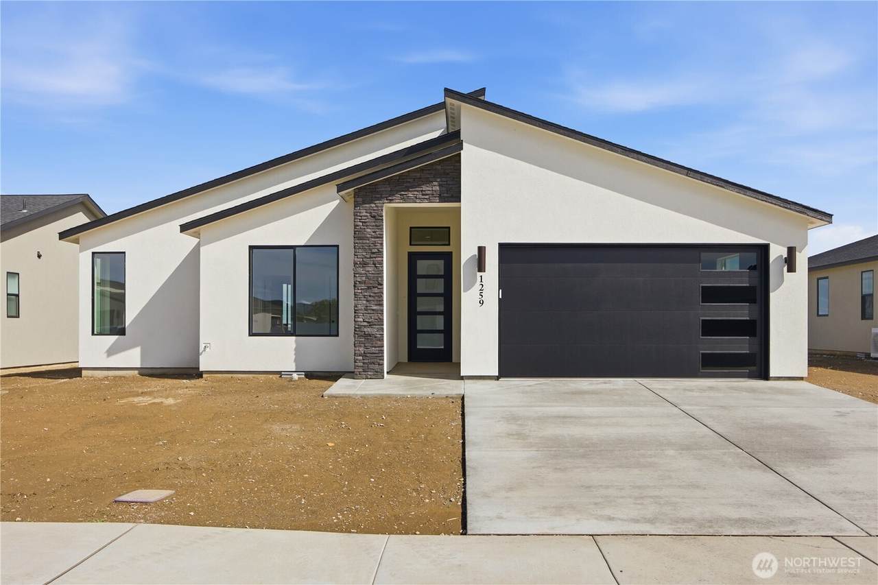 1605 7th Avenue - Photo 1