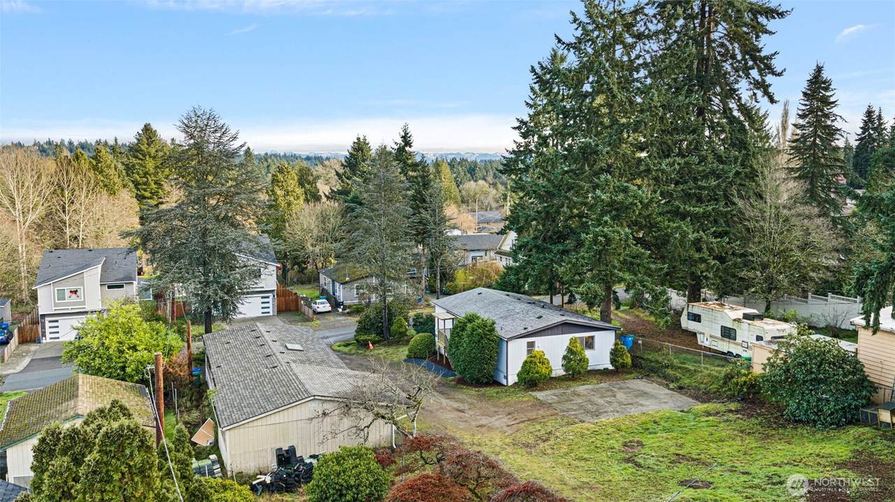 19015 16th Avenue - Photo 1