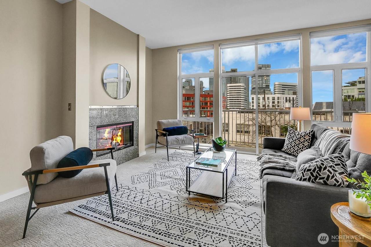 303 Pike Street - Photo 1