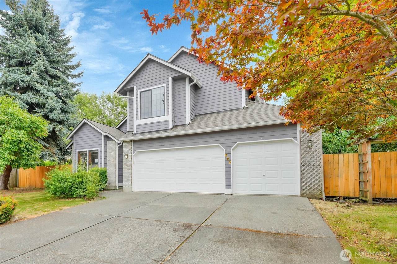 205 Spring Place - Photo 1