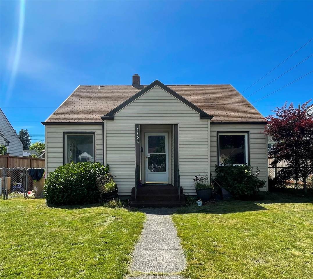 6806 Prospect Street - Photo 1