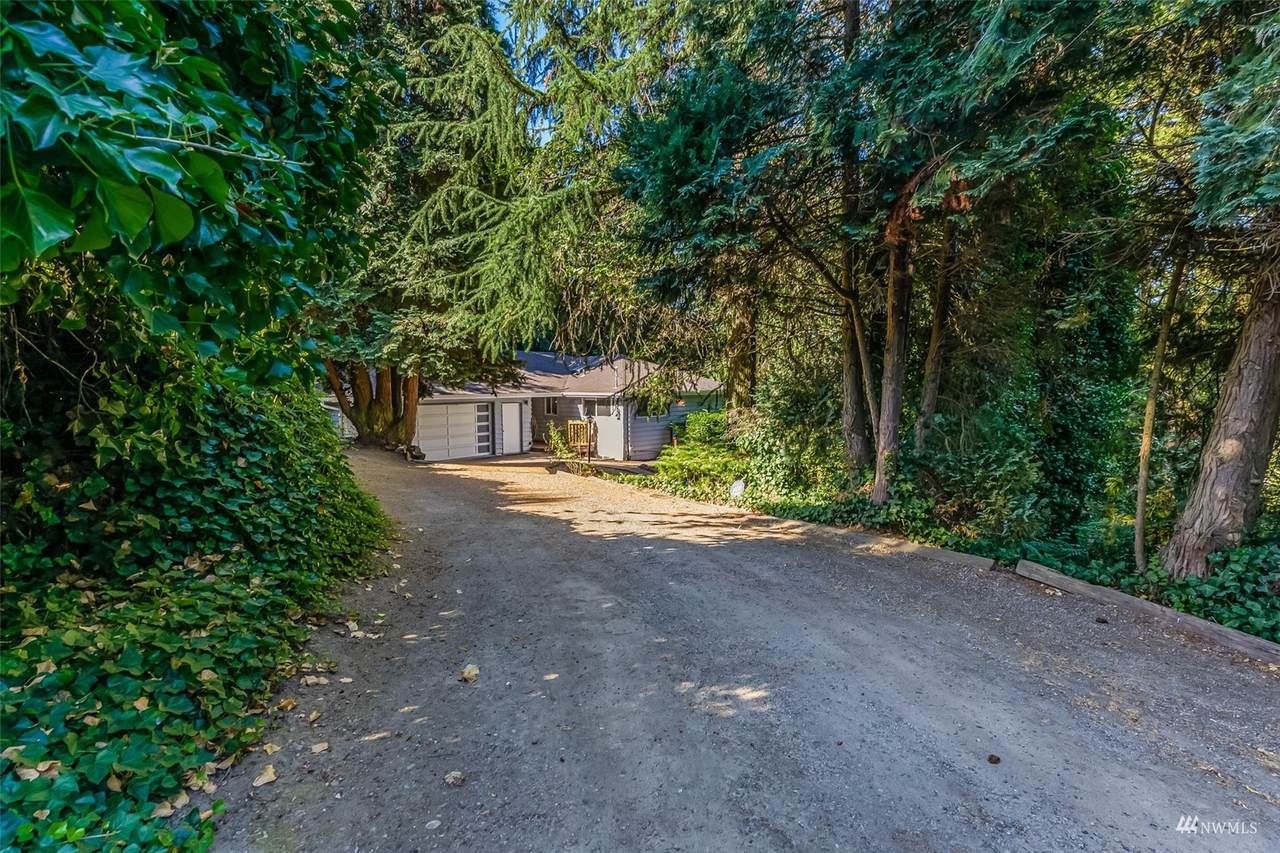 4917 112th Street - Photo 1