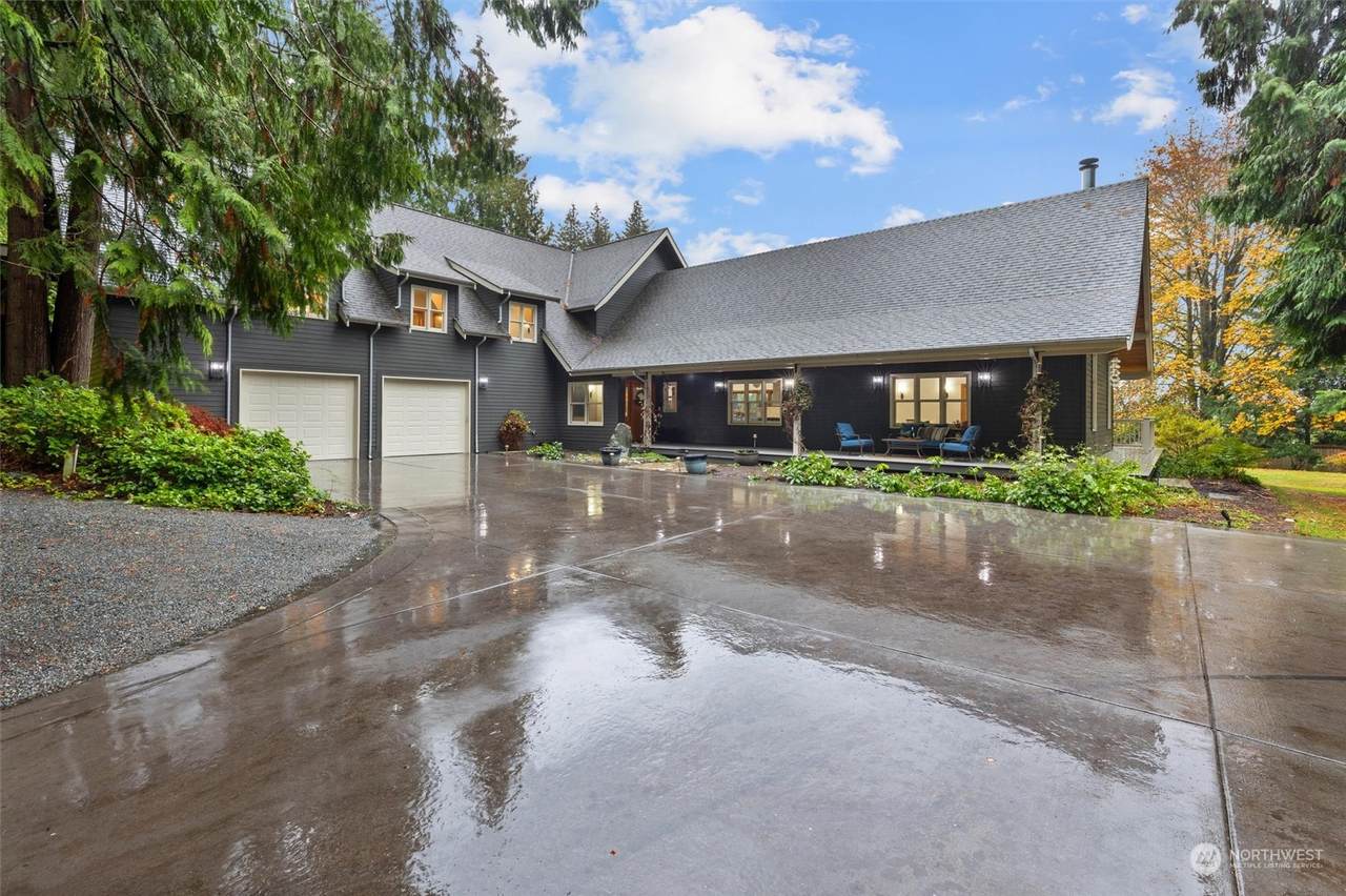 431 Lakewood Road - Photo 1