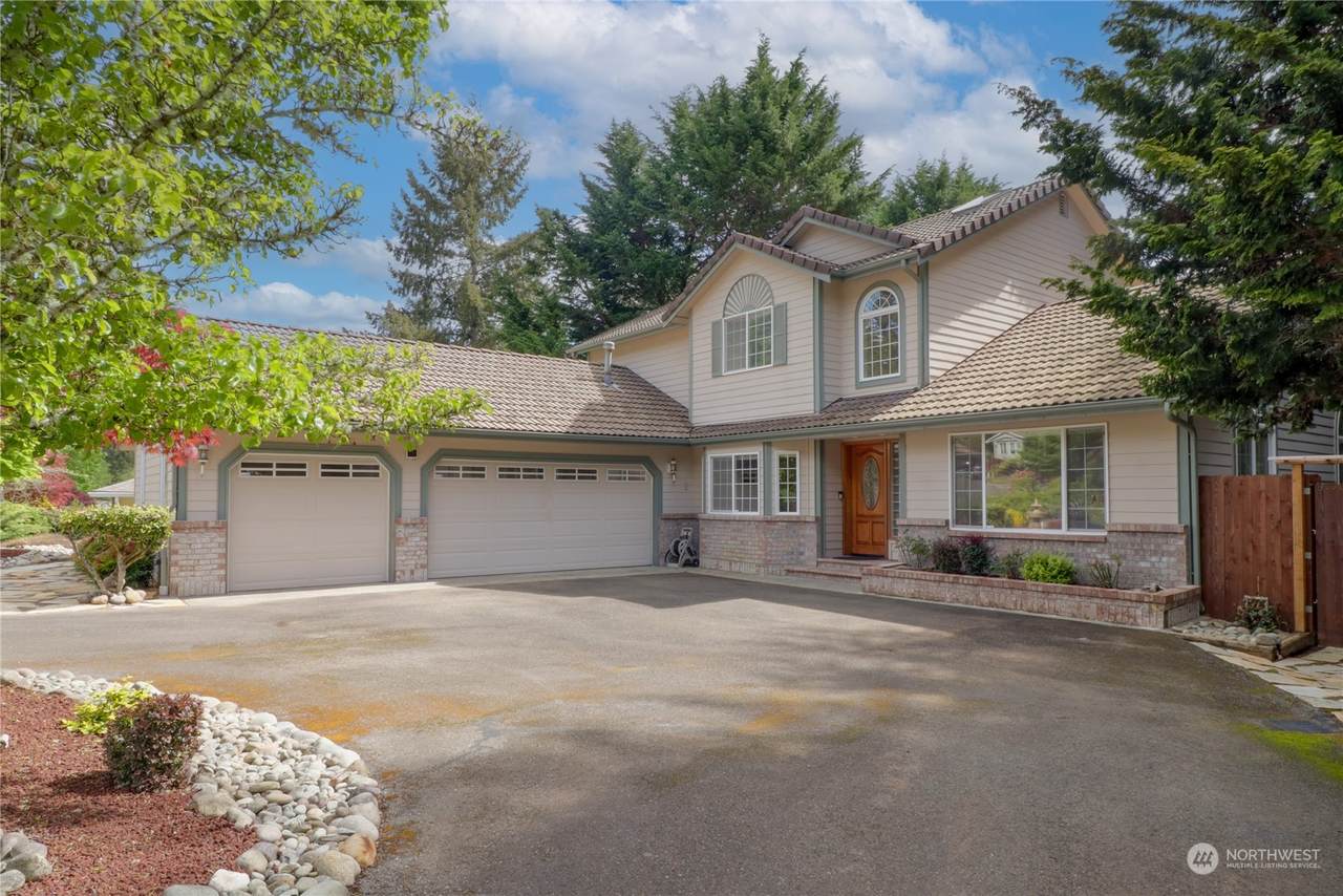 1610 Easthill Place - Photo 1