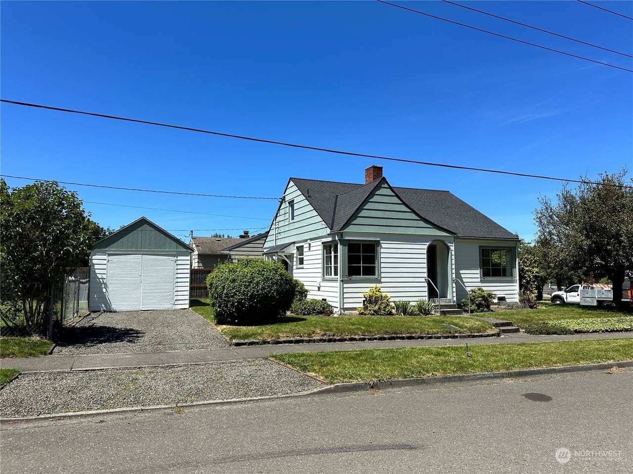 302 Albert Street - Photo 1
