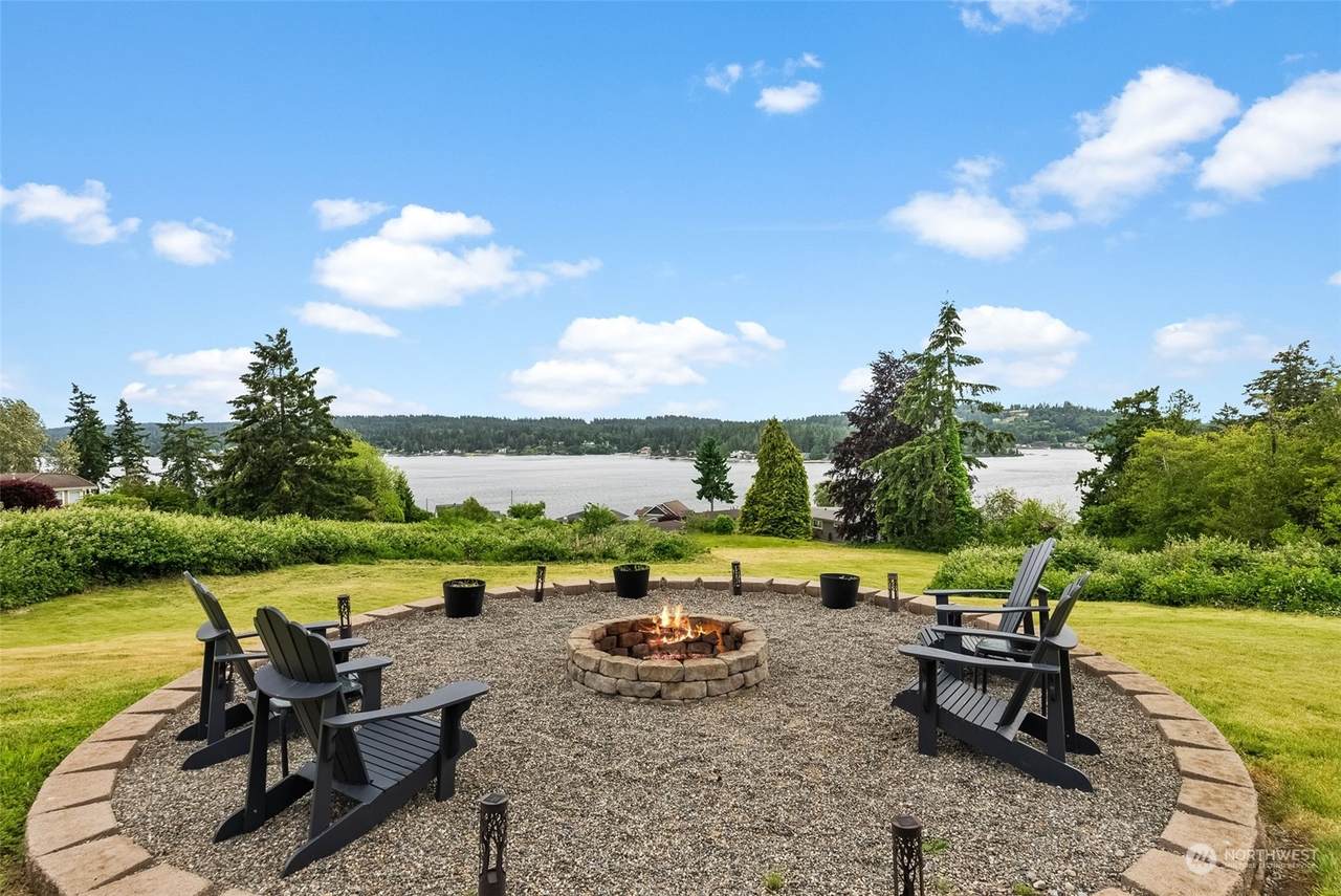 1817 62nd Avenue - Photo 1