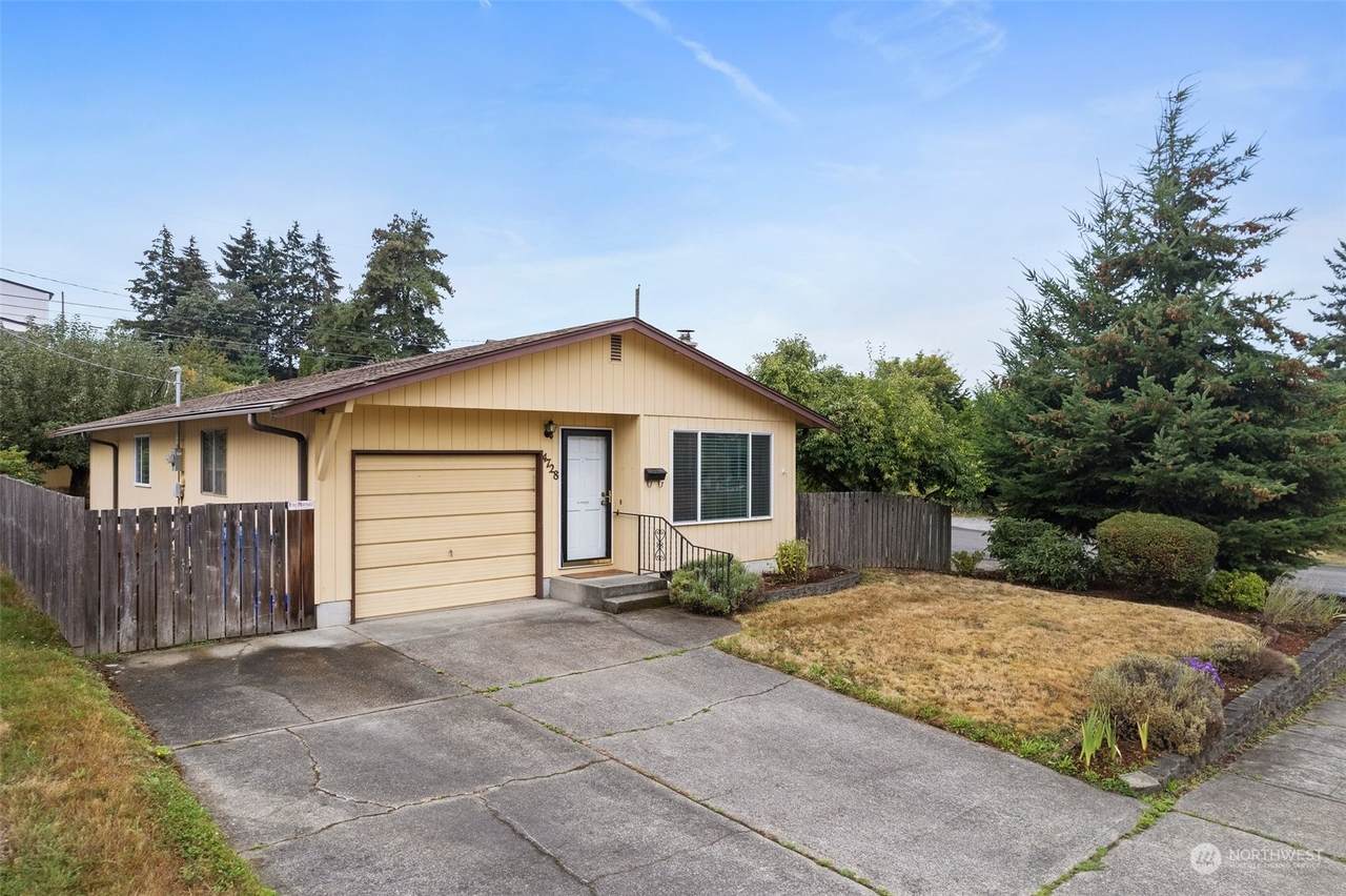 4728 Ferdinand - Photo 1