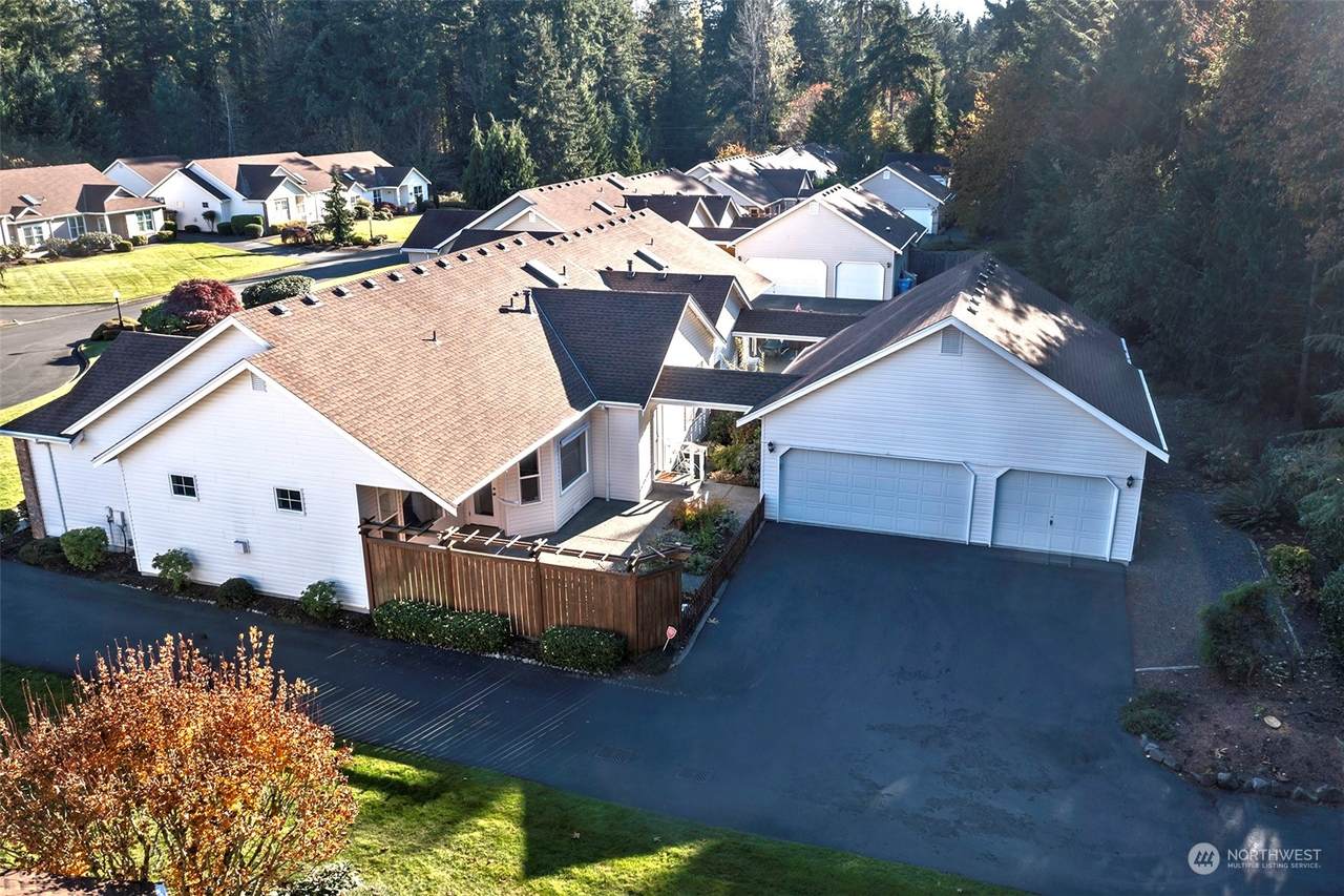 11012 80th Avenue Ct - Photo 1