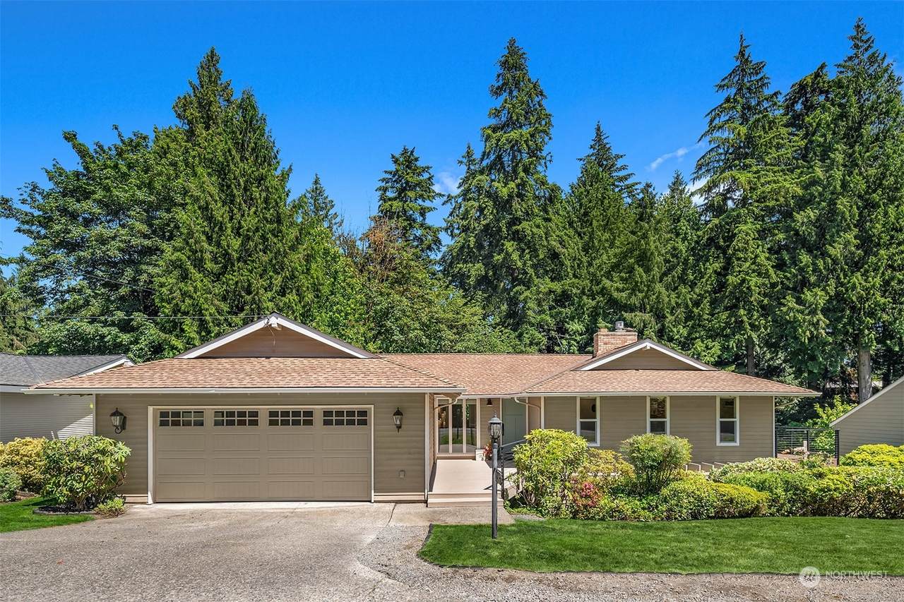3210 102nd Avenue - Photo 1