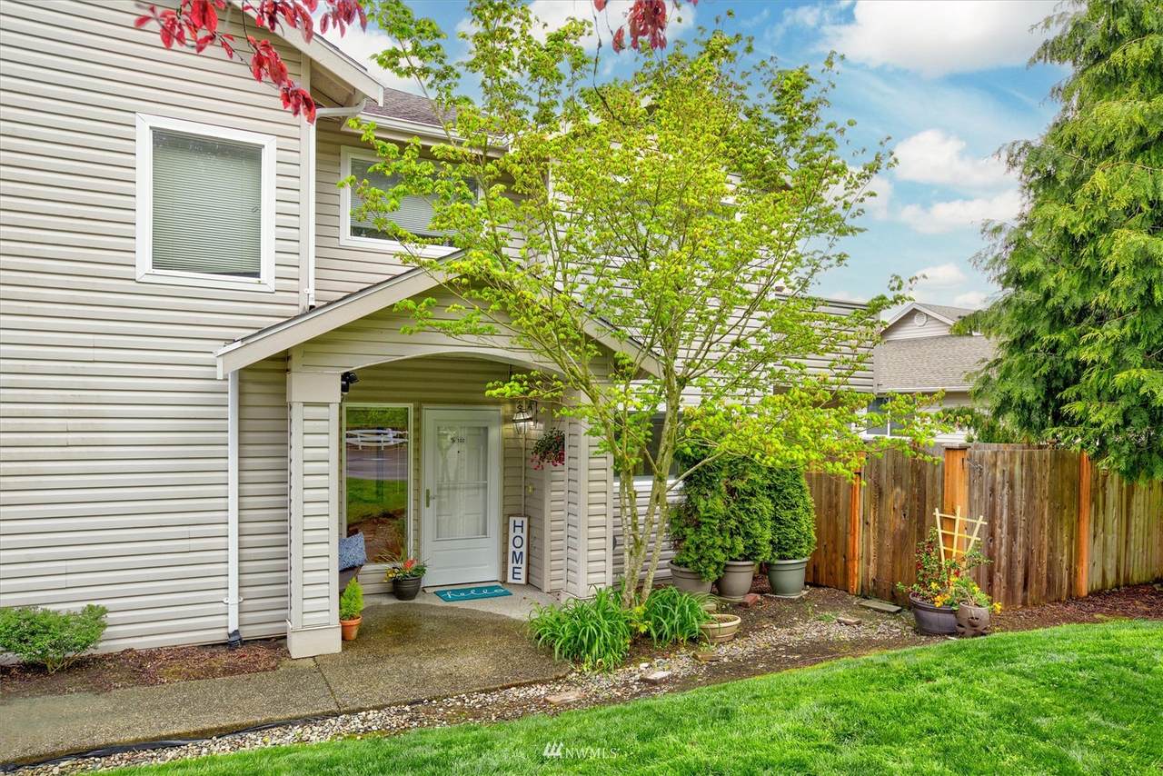 8917 Meridian Place - Photo 1
