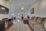 1408 Violet Meadow Street - Photo 3