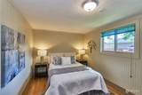 2037 Jensen St - Photo 11