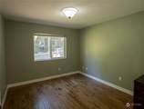 1610 Fox Hollow - Photo 24