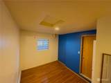 977 Graham Avenue - Photo 8