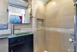 1001 Boat Street - Photo 13