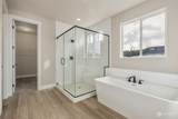 5721 Thornhill Avenue - Photo 13