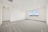 980 Rochelle Street - Photo 16
