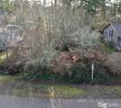 1042 Crest Avenue - Photo 6