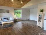 639 Birch Place - Photo 7