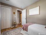 8037 Thompson Avenue - Photo 14