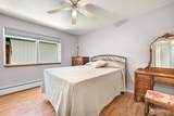 9019 Salmon Creek Lane - Photo 20