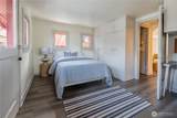 2035 Fairview Avenue - Photo 16
