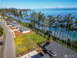 1020 Walker Street - Photo 12