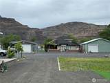 685 River Drive - Photo 3
