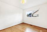 13727 Templeton Avenue - Photo 20