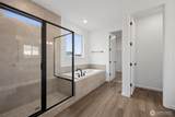 912 Lucas Avenue - Photo 30