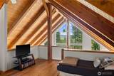 8607 Upper Peoh Point Road - Photo 14
