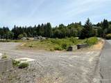 2520 Kresky Avenue - Photo 4