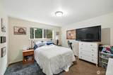 108 Baker Street - Photo 2